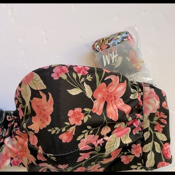 H&M SWIM TOP - Picture 2 of 6